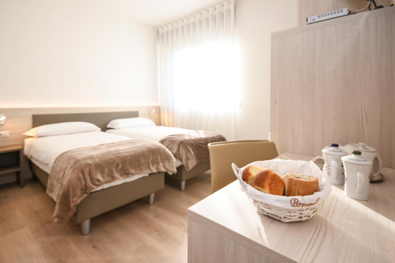 Residence Franca B&B Arco Ngoại thất bức ảnh
